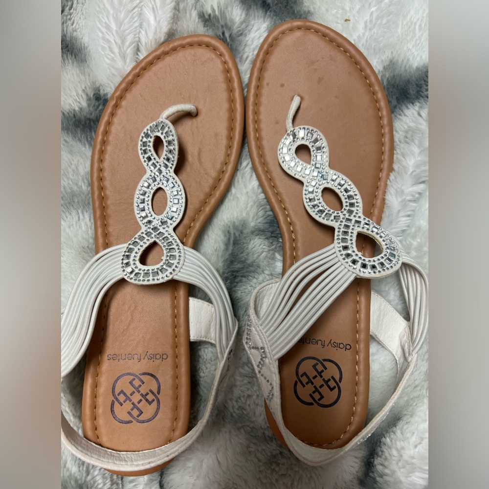 Daisy Fuentes Rhinestone Sandals Size 9